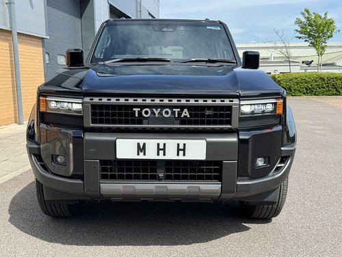 2025 Toyota Land Cruiser Invincible 2.8D