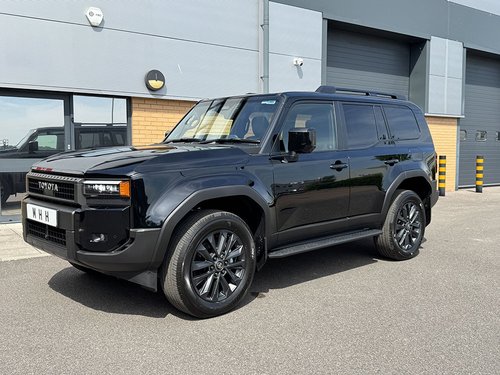 2025 Toyota Land Cruiser Invincible 2.8D