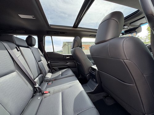 2025 Toyota Land Cruiser Invincible 2.8D