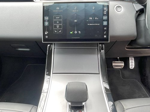 2025 Range Rover Evoque Dynamic SE PHEV Dash