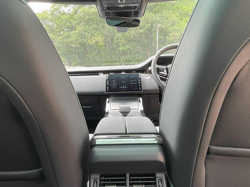 2025 Range Rover Evoque Dynamic SE PHEV Back 2