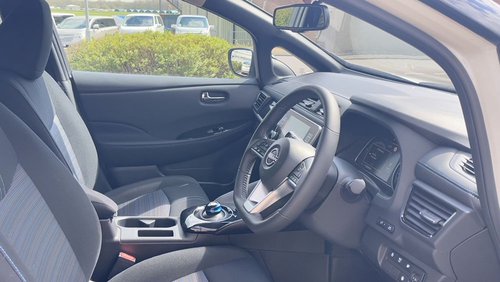 2022 Nissan Leaf 110kW N-Connecta - Front Cabin