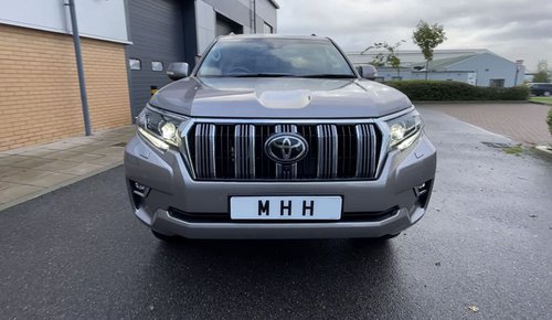 2023 Toyota Land Cruiser Prado Invincible - Grille