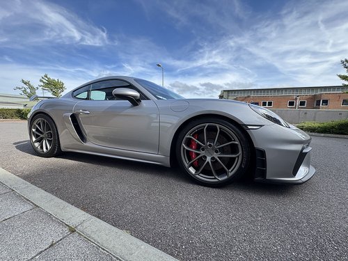 2023 Porsche 718 Cayman GT4 Coupe