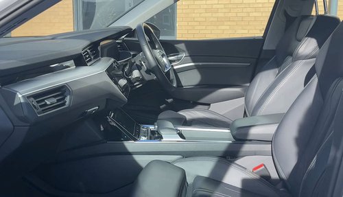 2021 Audi E-Tron 50 Sport Quattro - Front Cabin