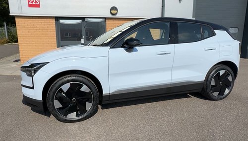 2024 Volvo EX30 Plus AWD