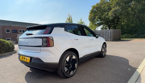 2024 Volvo EX30 Plus AWD