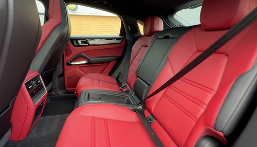 2023 Porsche Cayenne Turbo S V8 E-Hybrid Coupe