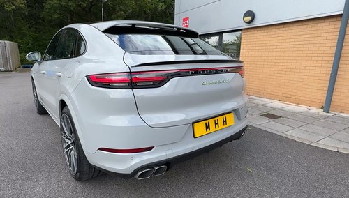 2023 Porsche Cayenne Turbo S V8 E-Hybrid Coupe