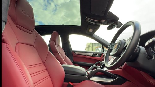 2023 Porsche Cayenne Turbo S V8 E-Hybrid Coupe