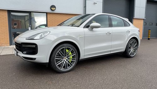 2023 Porsche Cayenne Turbo S V8 E-Hybrid Coupe