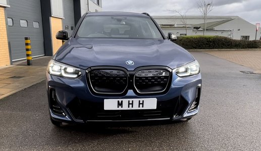 2023 BMW iX3 - Front