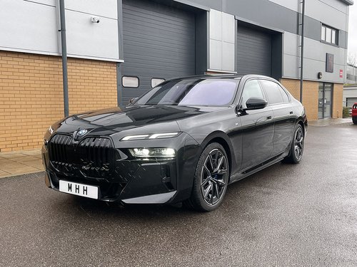 2023 BMW i7 xDrive60 M Sport - OS Front