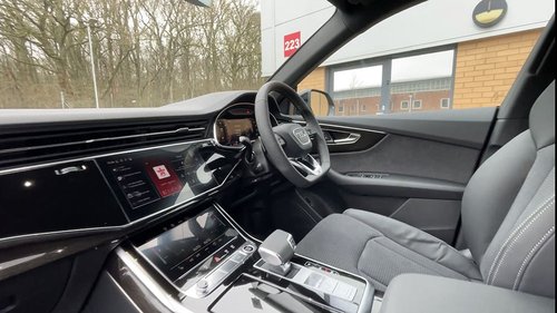 2024 Audi Q8 Black Edition 50 TDI Quattro - Front Cabin