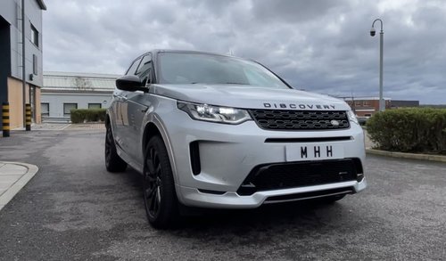 2022 Land Rover Discovery Sport R-Dynamic HSE P300e - Front