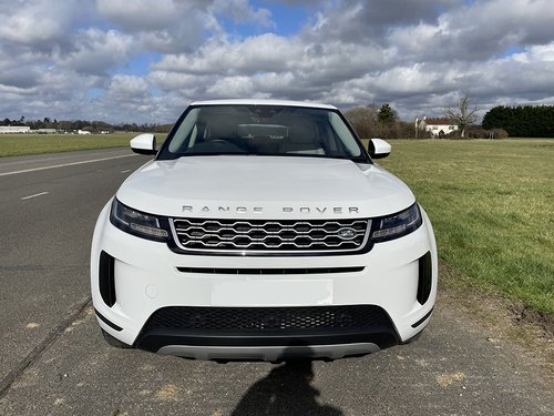 2020 Range Rover Evoque P300e -Grille