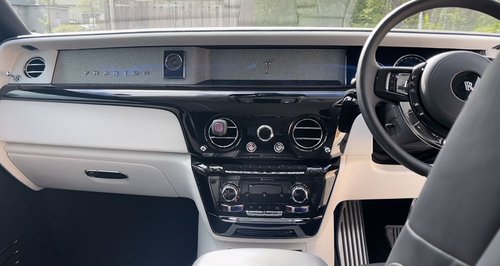 2020 Rolls Royce Phantom - Cockpit