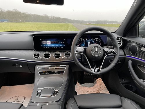 2022 Mercedes Benz E200 - Infotainment
