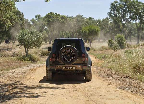 Land Rover Defender Octa
