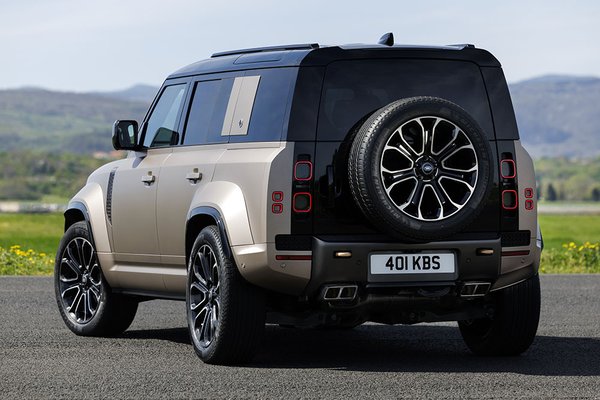 Land Rover Defender Octa