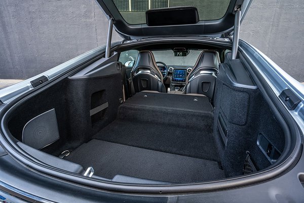 Mercedes AMG GT Coupe - Interior
