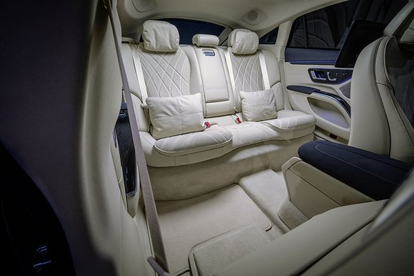 Mercedes-Benz EQS EV - Seats