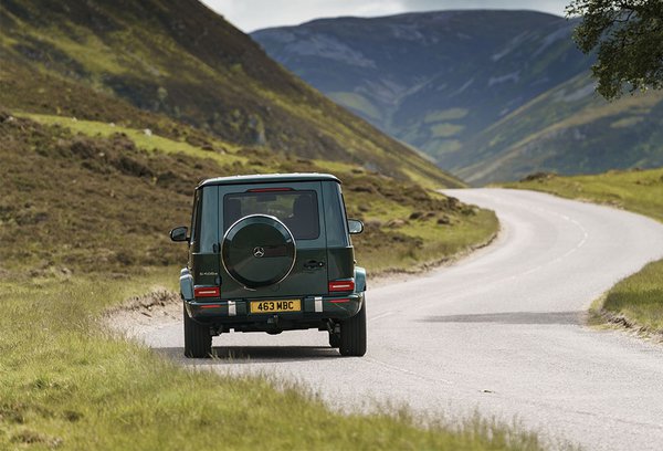 Mercedes Benz G350d - Rear