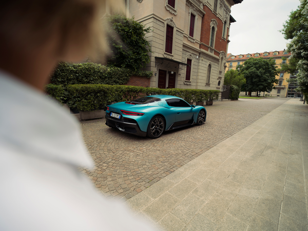 Maserati MCPURA Side Back