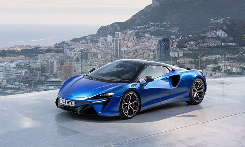 The McLaren Artura: An Everyday Supercar