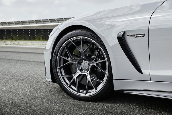 Mercedes-AMG GT 63 Pro 4Matic+