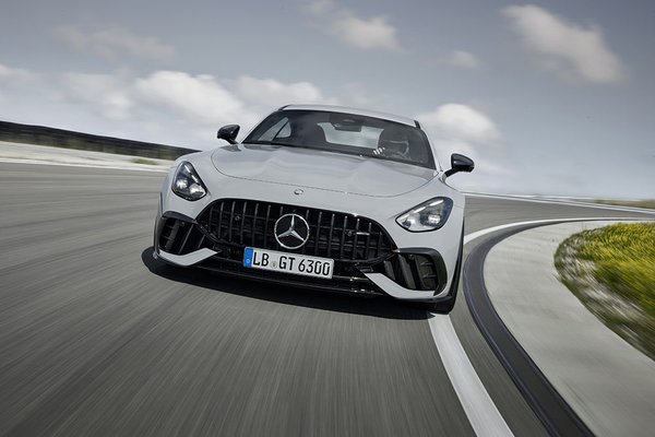 Mercedes-AMG GT 63 Pro 4Matic+