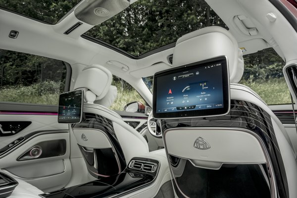 Merc'Maybach S Class Interior
