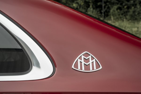 Merc'Maybach S Class Symbol