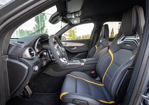 Mercedes-Benz AMG GLC 63 - Interior