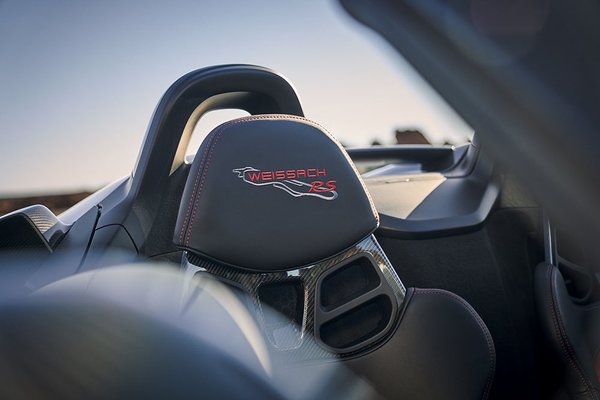 Porsche 718 Spyder RS