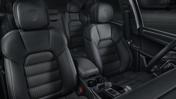 Porsche Macan T - Interior