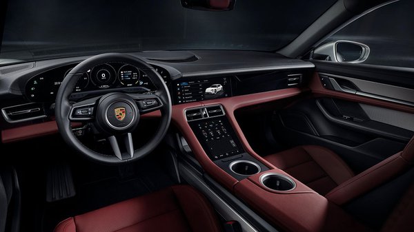 Porsche Taycan Sport Turismo - Front Cabin