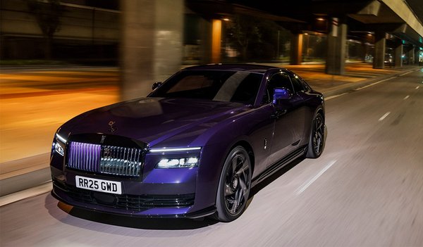 Rolls Royce Black Badge Spectre EV