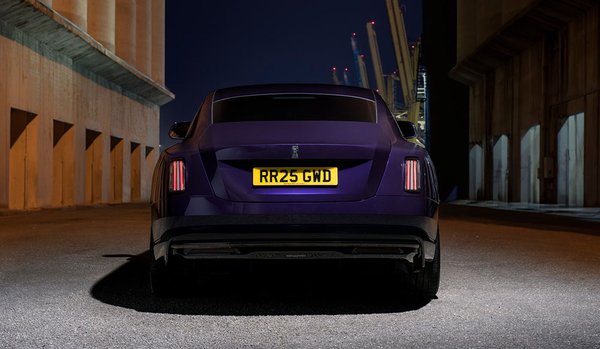 Rolls Royce Black Badge Spectre EV