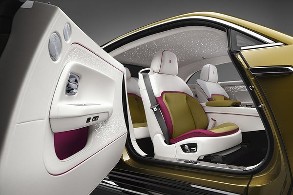 Rolls Royce Spectre - Seats