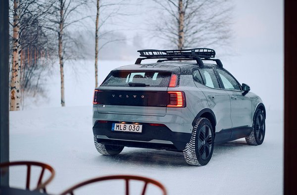 Volvo EX30 Cross Country