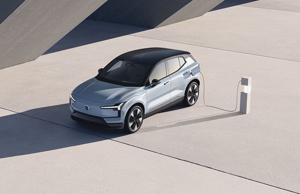 Volvo EX30 - Charging