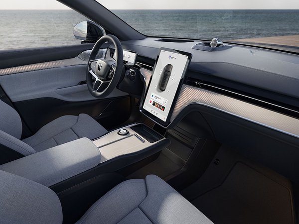 Volvo EX90 - Interior