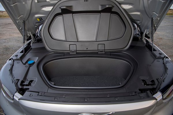 Volvo XC40 Recharge - Engine