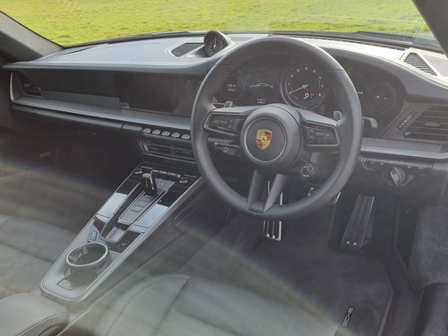 2021 Porsche 911 Carrera 4S - Dashboard