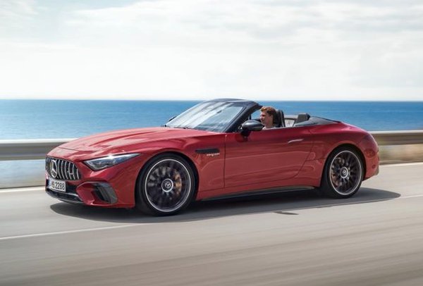 Mercedes AMG-SL - Side