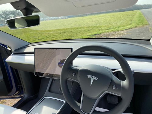 2022 Tesla Model Y - Dashboard