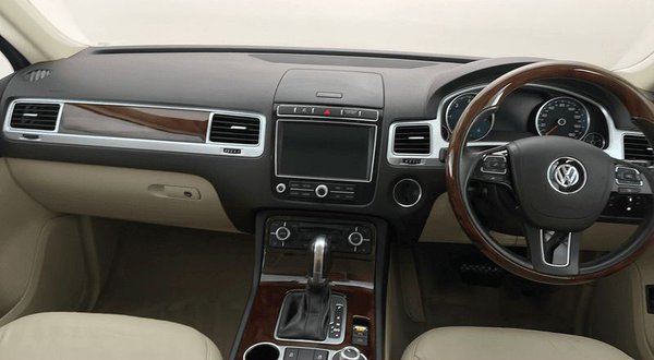 2015 VW Touareg 3.0 V6 TDI SE - Infotainment