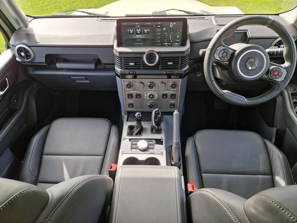2023 Ineos Grenadier Fieldmaster Edition - Cockpit