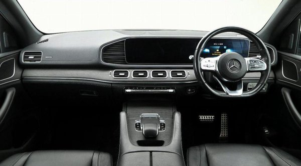 2020 Mercedes-Benz GLE 300d AMG Line